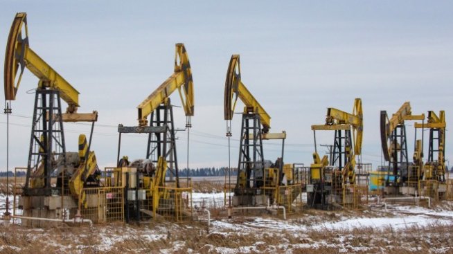 Иран планира да удвои добива на петрол през следващата година