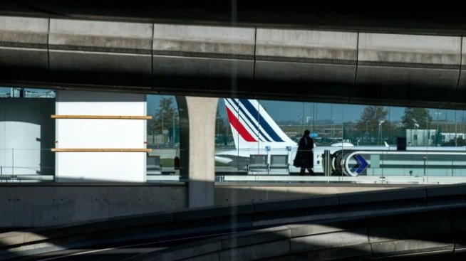Air France-KLM понижи прогнозата си за капацитета заради трудностите по летищата