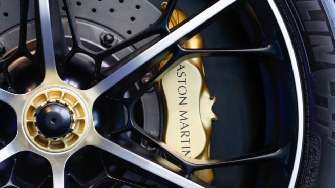 Aston Martin очаква подобряване на финансите през второто полугодие