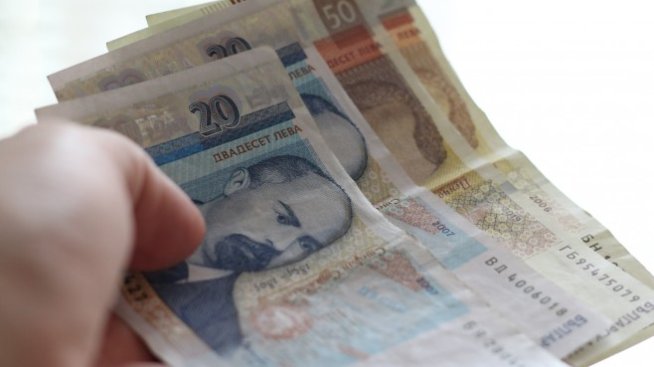 АИКБ не отстъпва от идеята за минимална заплата по икономически дейности