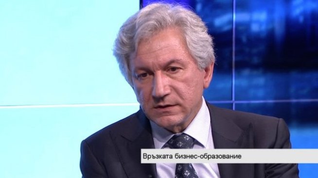 Образованието да съответства на четвъртата индустриална революция, иска експерт