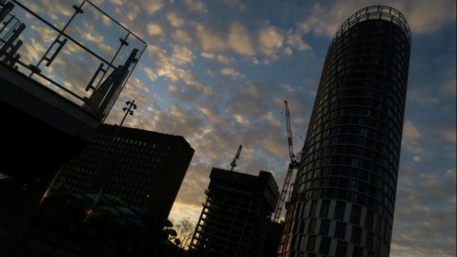 Неочакван ръст на бизнес активността в британското строителство