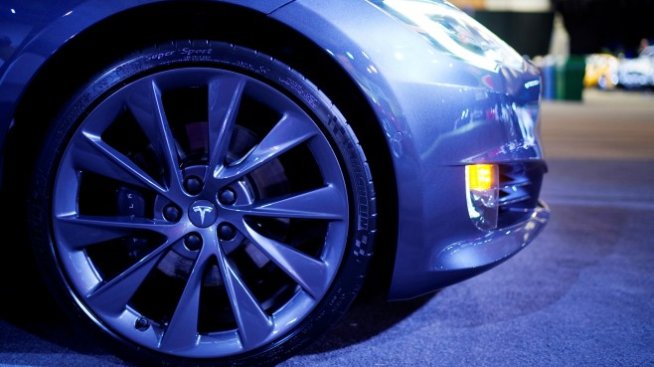 Пореден случай на пожар на кола на Tesla