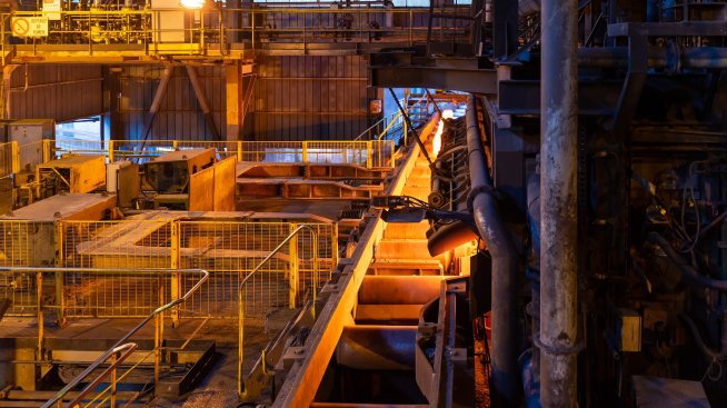 Бизнес климатът в България през май се подобрява в почти всички сектори