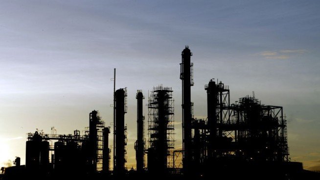 Енергийният преход заплашва богатството на Близкия изток за 2 трлн. долара