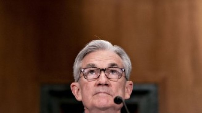 Пауъл: Няма причина ръстът на заплатите и на работните места да не продължи