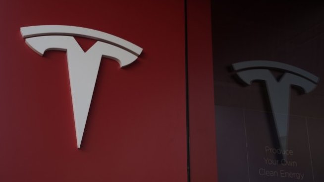 Поддръжка спира работата на завода на Tesla в Берлин