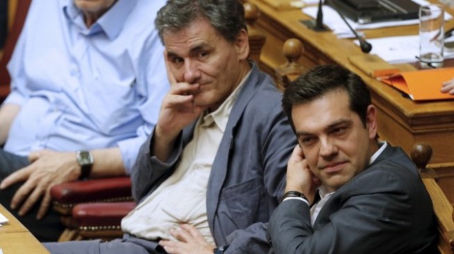 Атина гледа към втория преглед по спасителната програма и опрощаване на дълга