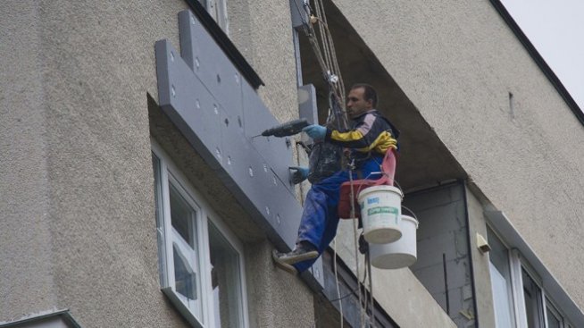 Санирането вече струва 2 млрд. лв. на данъкоплатците?