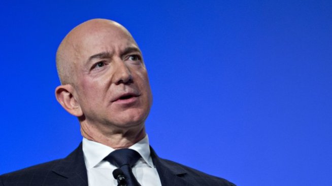 Джеф Безос продаде акции от Amazon за над 3 млрд. долара