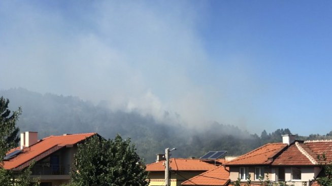 Прокуратурата ще разследва фирмата за вторични суровини заради пожара при Дупница