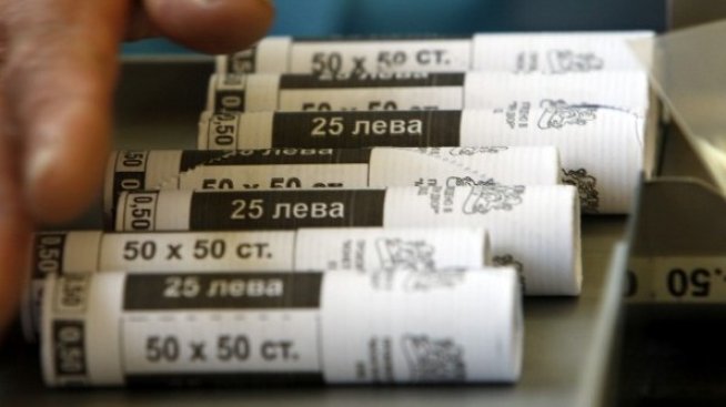 Годишният процент на разходите по жилищните заеми продължава да пада