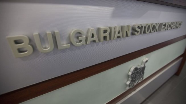 Индексите на БФБ започват седмицата дълбоко на негативна територия