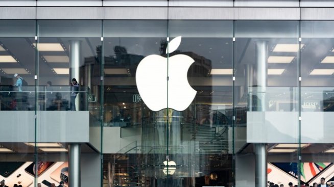Британски регулатор погва Apple заради App Store