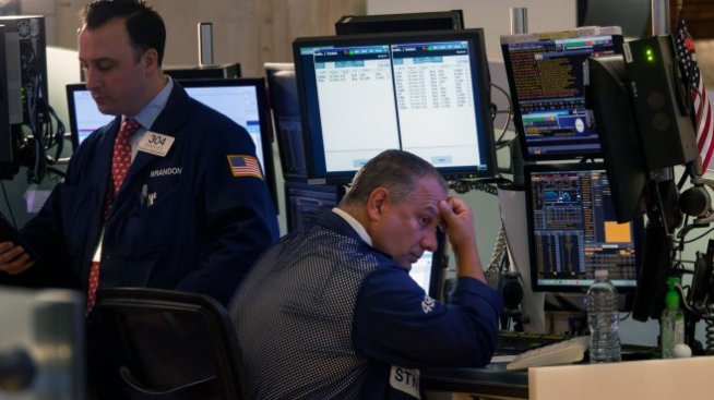 Nasdaq 100 се насочва към корекция заради спадовете при технологичните акции