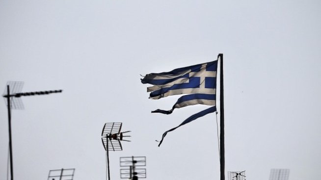 Банки планират да купуват имоти на свои длъжници, предлагани на аукцион в Гърция