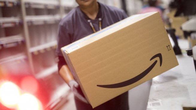 Складовете на Amazon във Франция остават затворени поне до 5 май