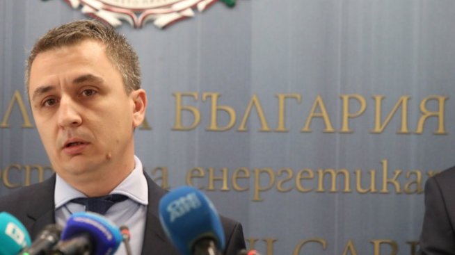 Енергийният министър: Цената на газа сега е с 10% по-висока от договорената с Газпром