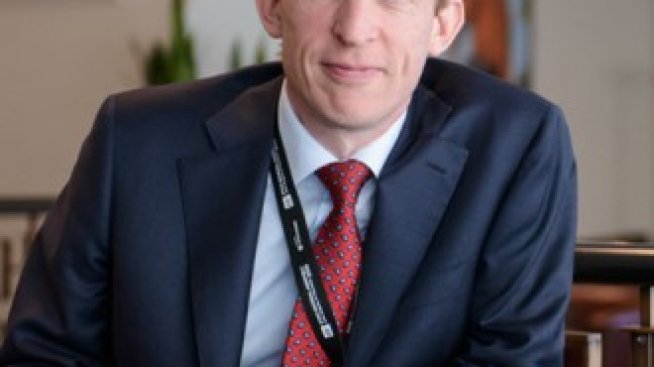 Стивън Тас: Реформите в телекомуникационния сектор може би закъсняха