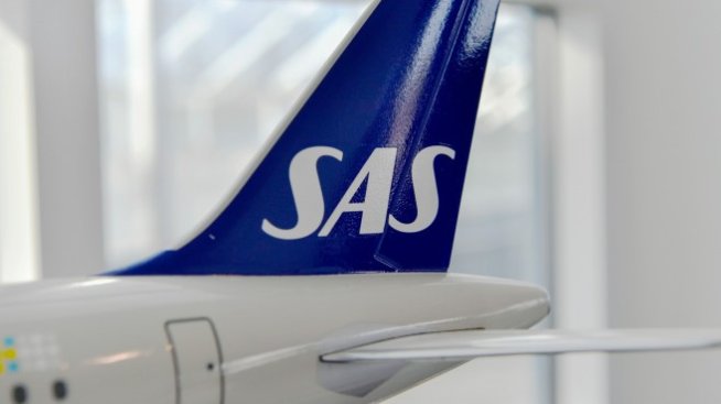 Скандинавската авиокомпания SAS ще освободи временно до 90% от служителите си 