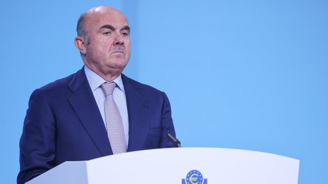 Испанските представители на ЕЦБ не дават надежди за спад на лихвите преди юни