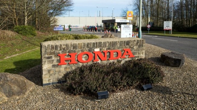 Honda свива производството в две японски фабрики заради дефицита на чипове