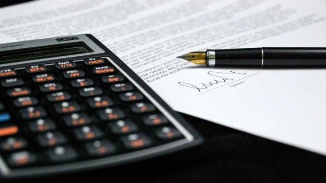 Приходите и печалбата на "Сирма" растат, но по-бавно