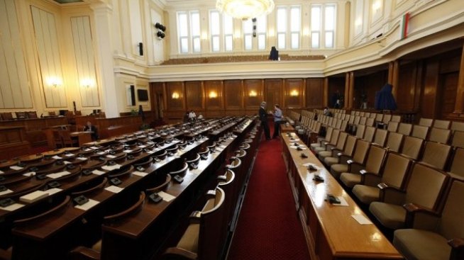 Пореден скандал в парламента заради комисията "Грипен"