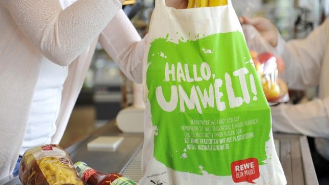 Rewe прекратява продажбата на найлонови торбички