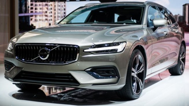 Недостигът на чипове помрачи продажбите на Volvo през декември