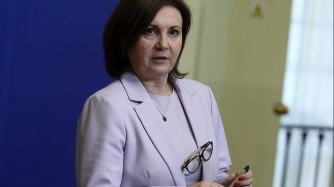 Бъчварова отрече твърденията за нов маршрут за имигранти през България