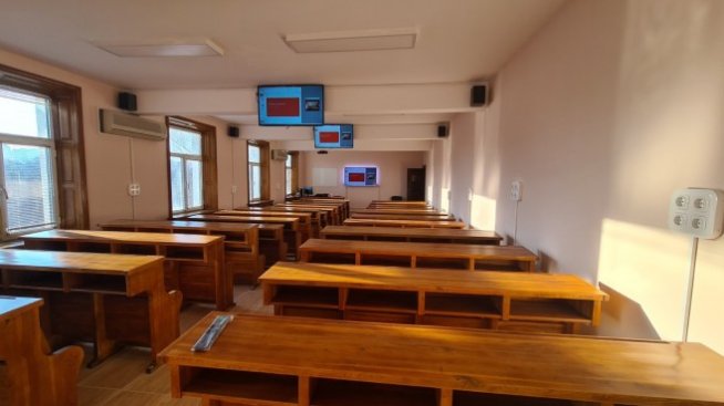 Емблематична зала на СУ „Св. Климент Охридски“ беше обновена по проекта SCHOLARNET