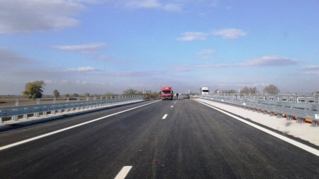 Електронни винетки от догодина предвижда регионалният министър