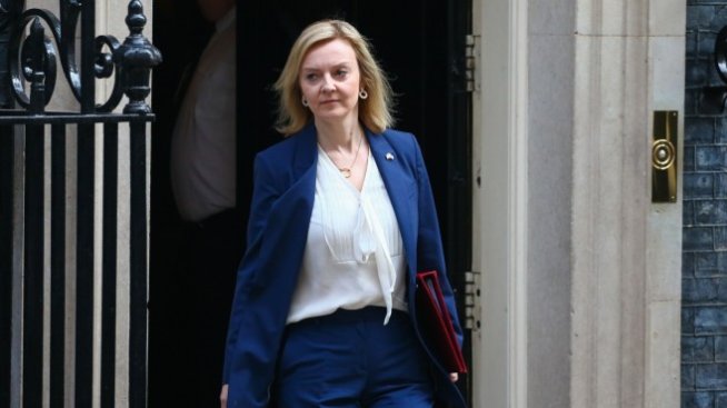 Великобритания трябва незабавно да засили санкциите срещу Русия