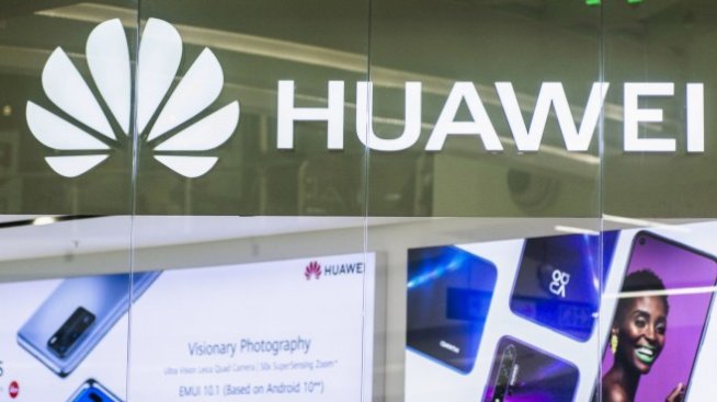 Канада блокира Huawei, макар и да не го е обявила официално