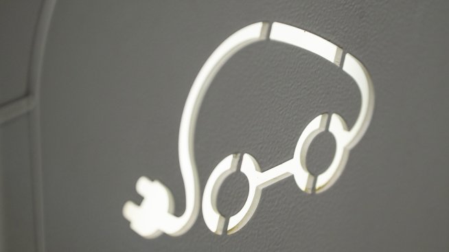 Близо 10 хил. електромобила, 52 хил. хибрида и 1760 зарядни станции - картина на пазара в България