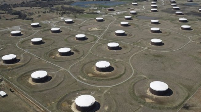 Дефицитът по текущата сметка на САЩ се разширява в началото на годината