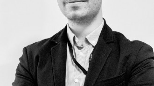 Сафет Кадир: Традиционните банки виждат реална заплаха от дигиталните