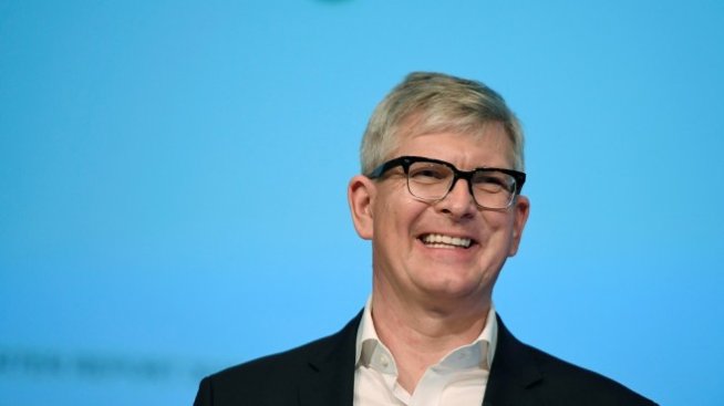 По-високите приходи на Ericsson дават моментна утеха на новия лидер на фирмата