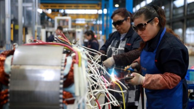 Китайската икономика ще се размине на косъм с дефлацията