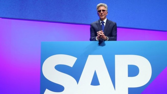 Изпълнителният директор на SAP се оттегли след десетилетие на поста