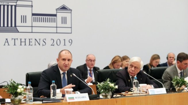 Р. Радев: България очаква от ЕС реално икономическо и социално сближаване