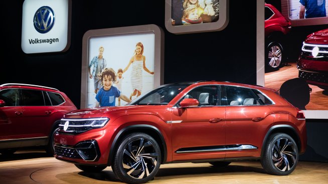 VW започва сервизна акция по 143 хил. автомобила от модела Atlas