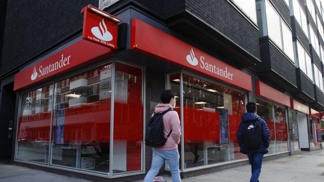 Santander купува американски кредитор, влизайки в топ 10 на търговските банки в САЩ
