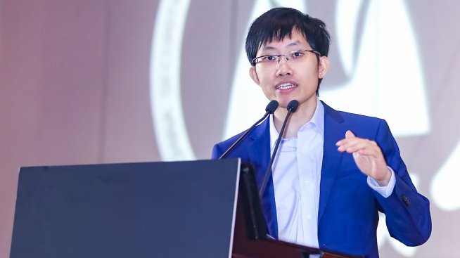 Основателят на DeepSeek е най-богатият създател на AI модели в света