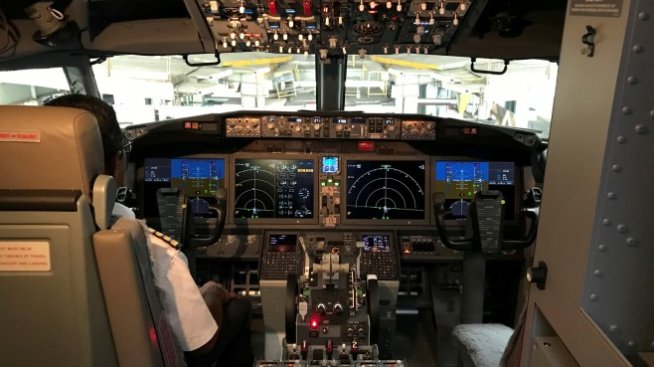 Boeing забавя темпа на производство на самолетите 737