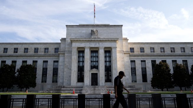 Фед очаква банковата криза да предизвика рецесия тази година