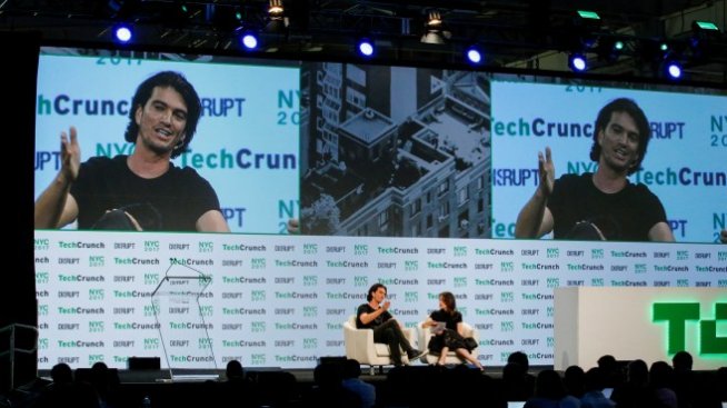Защо си тръгна шефът на WeWork 