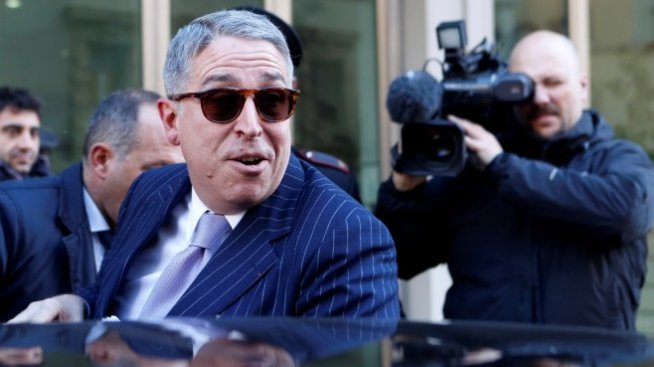 Vivendi затяга хватката около Telecom Italia