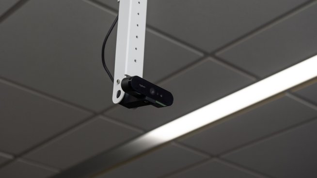 Мениджърите тип „биг брадър“ трябва да погледнат и към себе си